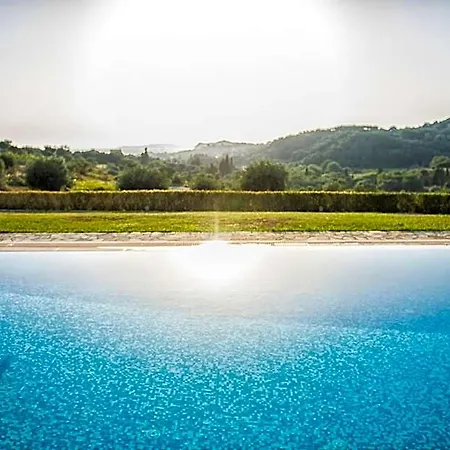 Отель Mega Lithari Corfu Luxury Агиос-Георгиос