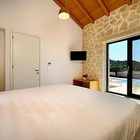 Mega Lithari Corfu Luxury Агиос-Георгиос